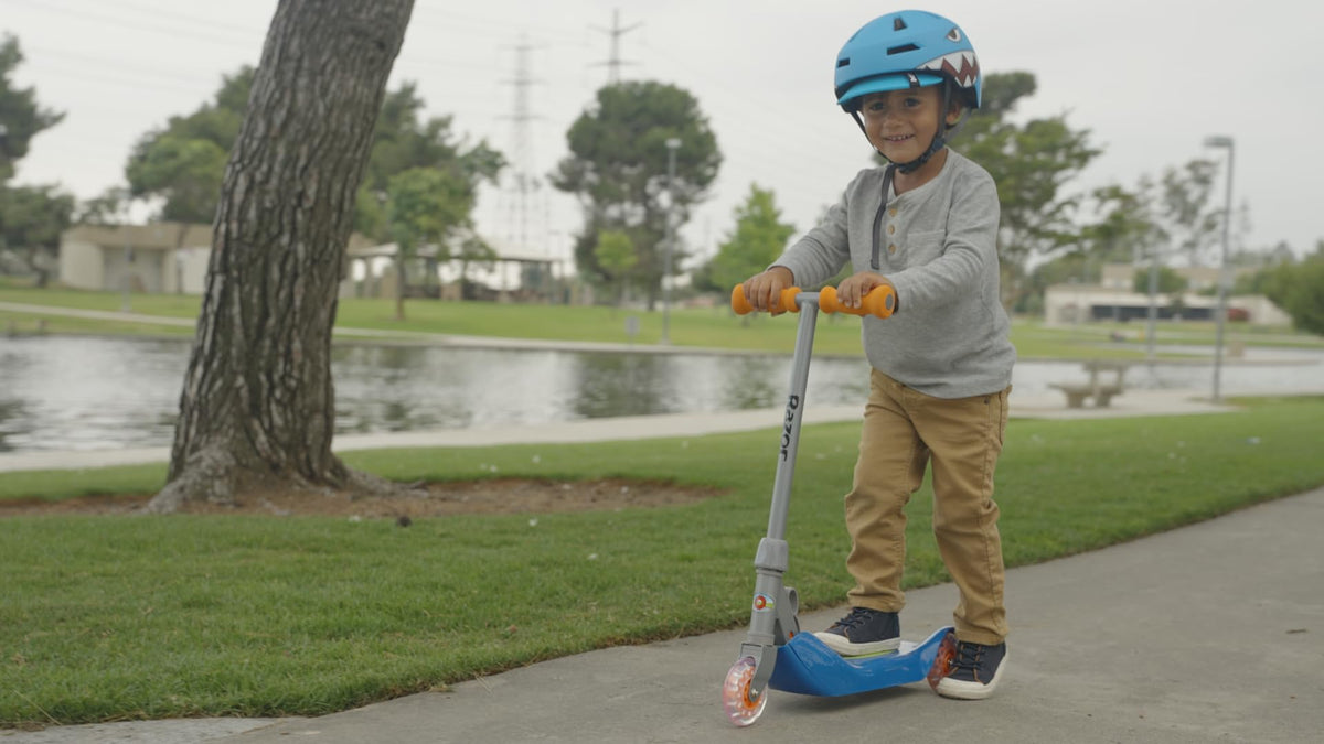 Folding Kiddie Kick Scooter U93655