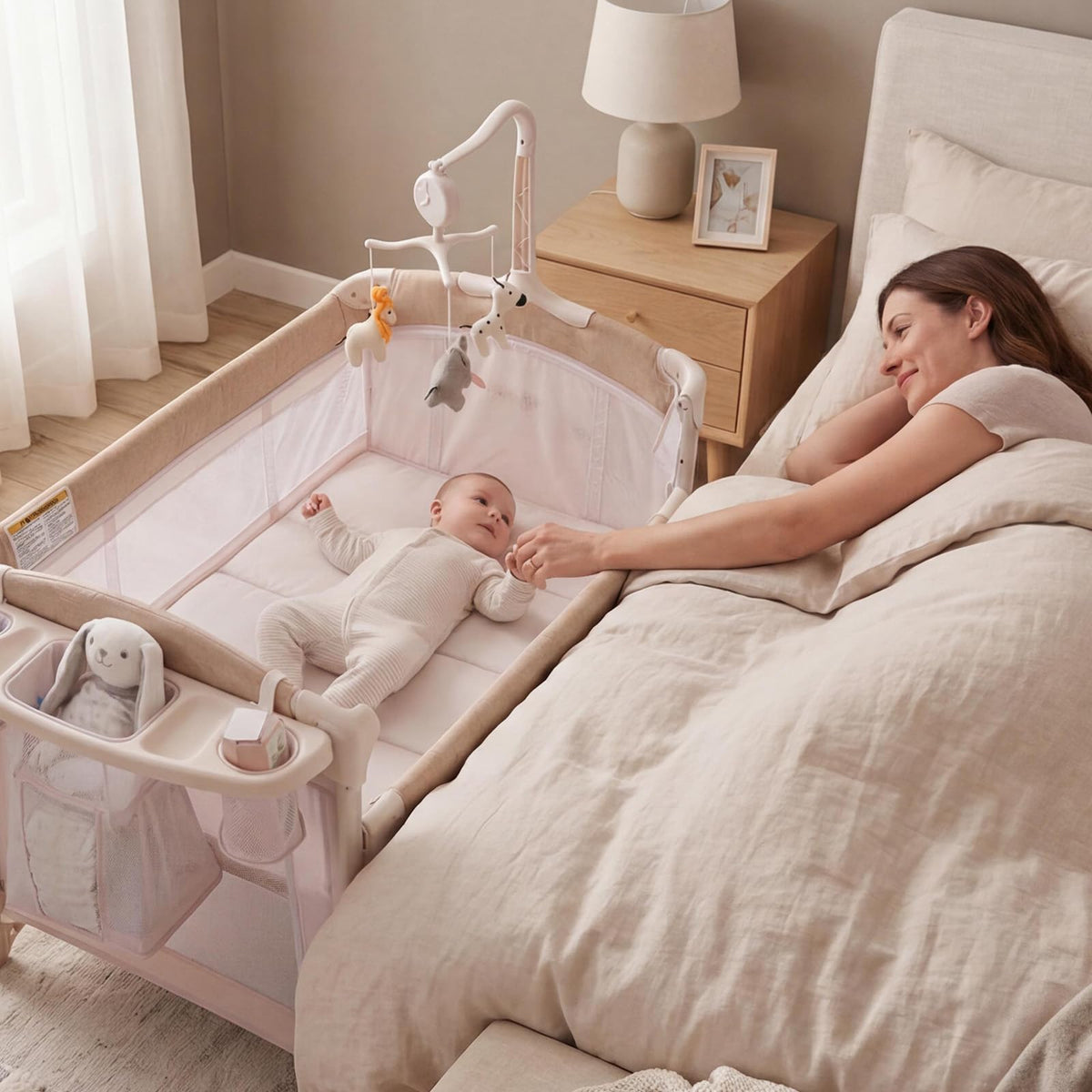 4 in 1 Pack and Play with Bassinet, Changing Table, Playpen and Carry Bag Q307